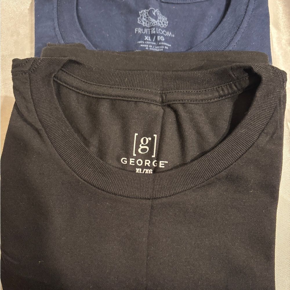 2 NWOT  Tee shirts navy and black bundle xl
